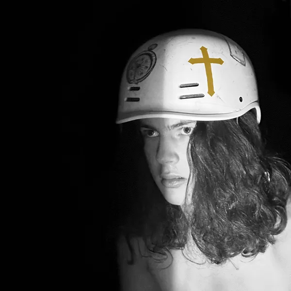 Cross — Gwen